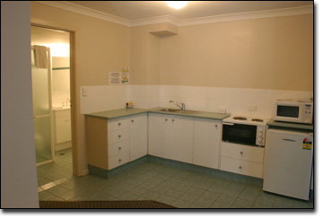 Earls Court Motor Inn - Accommodation Sunshine Coast 4