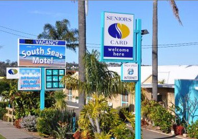South Seas Motel - Accommodation Sunshine Coast 0