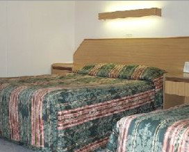 Country Lodge Motor Inn - Accommodation Sunshine Coast 1