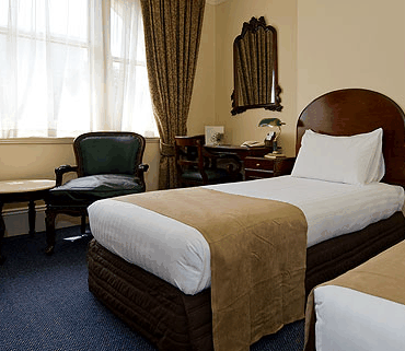 Hadleys Hotel - Accommodation Sunshine Coast