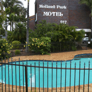 Holland Park Motel - Accommodation Sunshine Coast 1