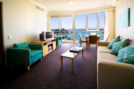 Outrigger Twin Towns Resort - Accommodation Sunshine Coast 3