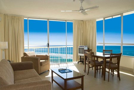 Chateau Beachside - Accommodation Sunshine Coast 3