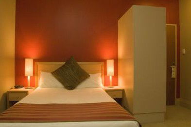 Hotel Coronation - Accommodation Sunshine Coast 2