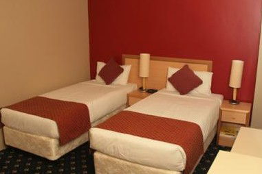 Hotel Coronation - Accommodation Sunshine Coast 3