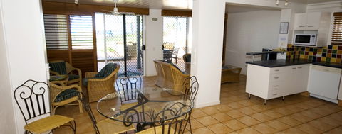 Sandcastles On The Beach At Bargara - Accommodation Sunshine Coast 5