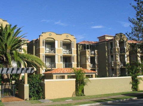Beaches On Wave Street - Accommodation Sunshine Coast 0
