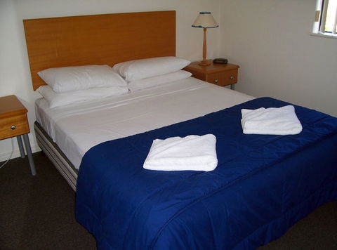 Beaches On Wave Street - Accommodation Sunshine Coast 2