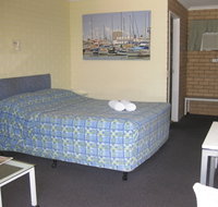Twin Pines Motel - Accommodation Sunshine Coast