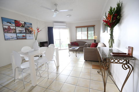 Cairns Beach Resort - Accommodation Sunshine Coast 9