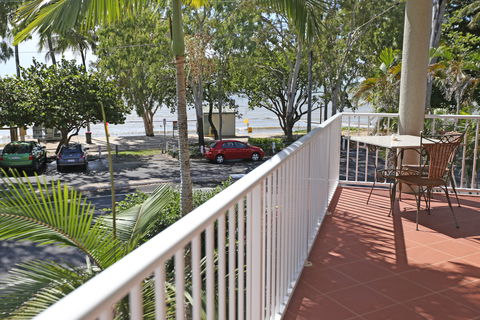 Cairns Beach Resort - Accommodation Sunshine Coast 11