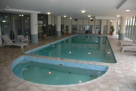 Meriton Apartments - Accommodation Sunshine Coast 1
