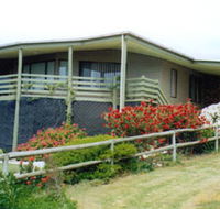 Currawong Holiday Home - Accommodation Sunshine Coast