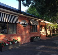 Moyhu Hotel - Accommodation Sunshine Coast