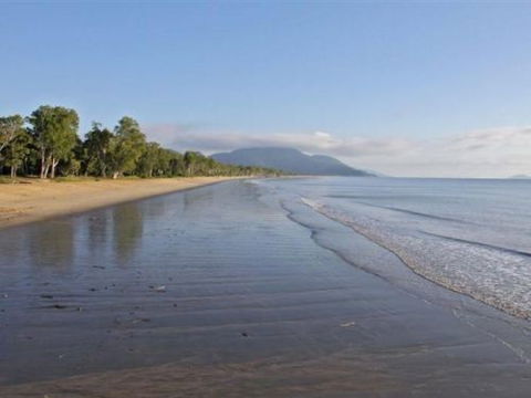 Bramston Beach Motel - Accommodation Sunshine Coast 1