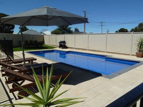 Ploughmans Motor Inn - Accommodation Sunshine Coast 5