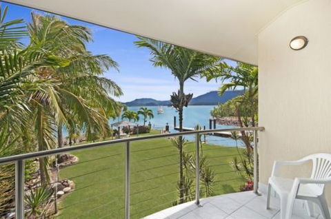 Hinchinbrook Marine Cove Motel - Accommodation Sunshine Coast 1