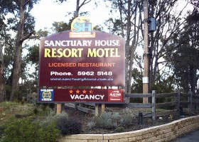 Sanctuary House Resort Motel - Healesville - Accommodation Sunshine Coast 1