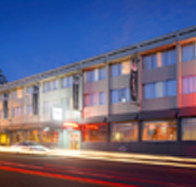 Paragon Sandor's On The Park - Accommodation Sunshine Coast