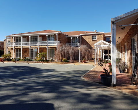 Golden Age Motor Inn - Accommodation Sunshine Coast 3