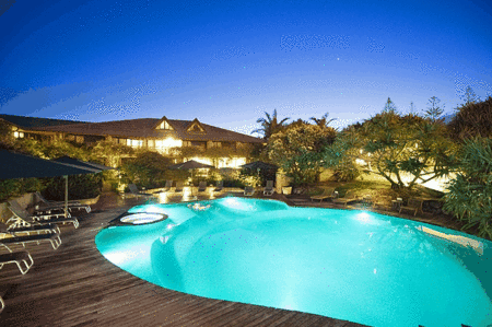 Beach Hotel Resort - Accommodation Sunshine Coast