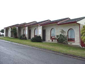 Oyster Court Motel - Accommodation Sunshine Coast 0