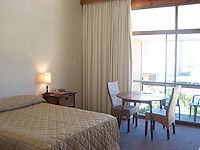 Coonawarra Motor Lodge Motel - Accommodation Sunshine Coast 2
