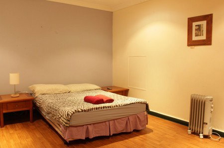 Glebe Village Backpackers - Accommodation Sunshine Coast 4