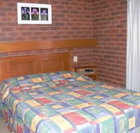 Two Rivers Motel