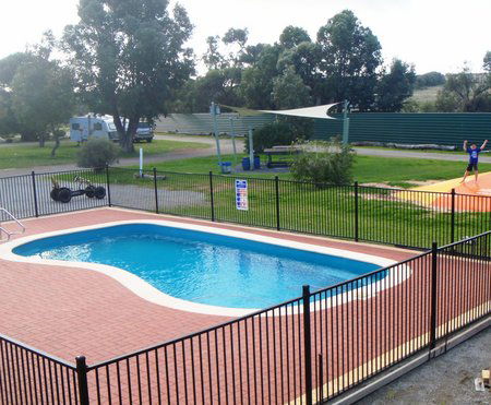 Elliston Caravan Park - Accommodation Sunshine Coast 1