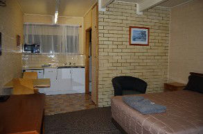 Coastal Comfort Motel - Accommodation Sunshine Coast 0