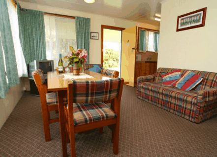 Sharonlee Strahan Villas - Accommodation Sunshine Coast 1