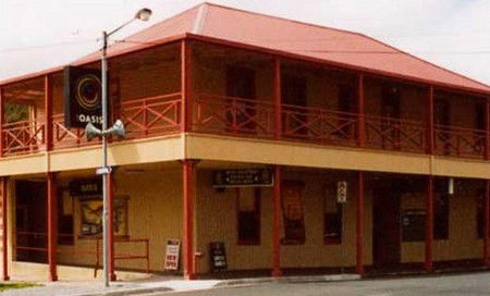 Mount Lyell Motor Inn - Accommodation Sunshine Coast 0