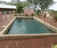 Latara Resort Motel - thumb 1