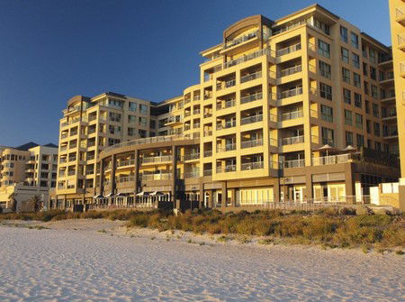 Oaks Plaza Pier - Accommodation Sunshine Coast 1