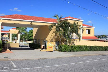 Harbour Sails Motor Inn - Accommodation Sunshine Coast 0