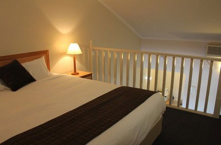 Harbour Sails Motor Inn - Accommodation Sunshine Coast 2