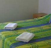 Noosa Parade Holiday Inn - Accommodation Sunshine Coast