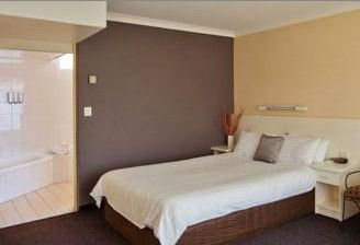 Country Comfort Tamworth Towers - Accommodation Sunshine Coast 3