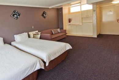 Country Comfort Tamworth Towers - Accommodation Sunshine Coast 4