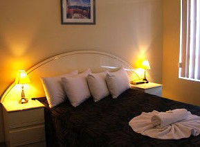 Chevron Palms - Accommodation Sunshine Coast 1