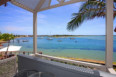 Waters Edge Country Comfort - Accommodation Sunshine Coast 2