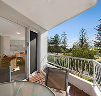 Le Beach Apartments - Accommodation Sunshine Coast