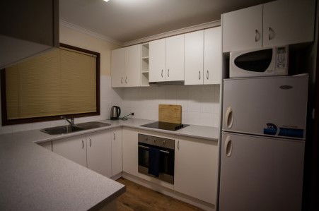 Millies Guesthouse & Serviced Apartments - Accommodation Sunshine Coast 1