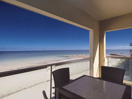 Oaks Plaza Pier - Accommodation Sunshine Coast 4