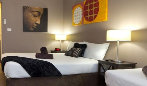 Rosebud Motel - Accommodation Sunshine Coast 2
