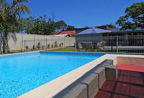 Rosebud Motel - Accommodation Sunshine Coast 5