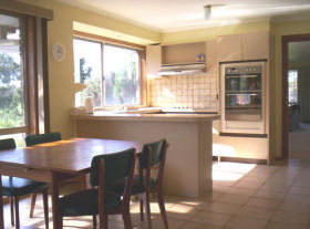 Red Rock Lodge - Accommodation Sunshine Coast 0