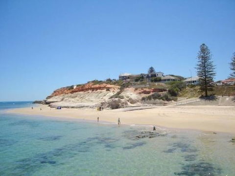 Homes Down Under - Accommodation Sunshine Coast 0