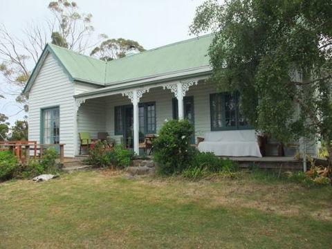 VARUNA - Accommodation Sunshine Coast 0